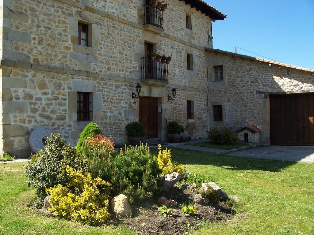 Bezana Casa Rural La Toba I Y II מראה חיצוני תמונה