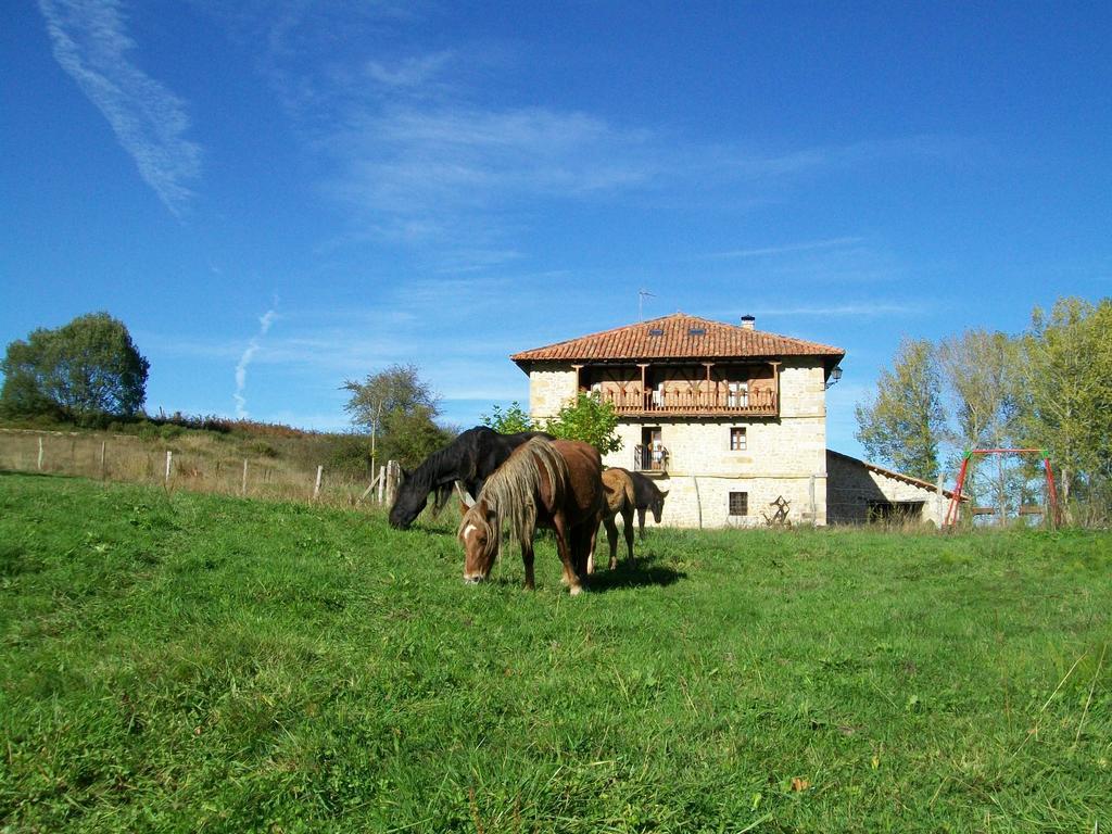 Bezana Casa Rural La Toba I Y II מראה חיצוני תמונה
